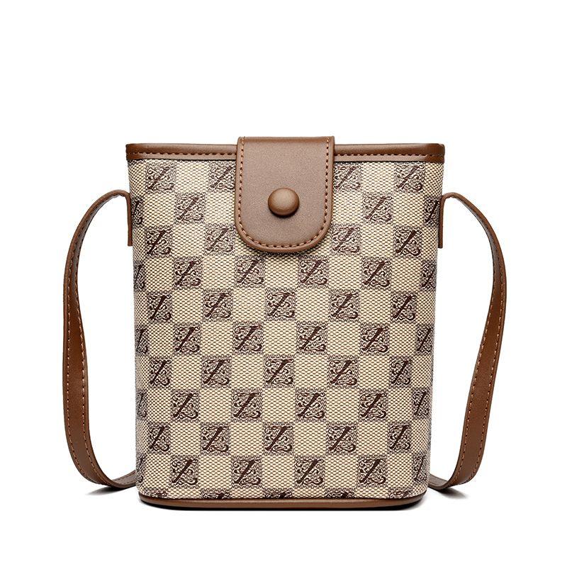 

2025 New Fashion Summer Mobile Phone Bucket Bag Women Bag Casual Bag Niche Design All-Match Shoulder Small Bag Square Card