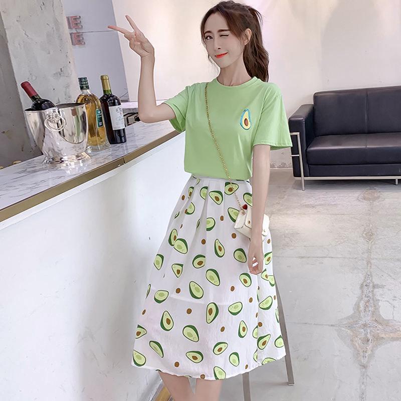 Women Summer Vintage Two Pieces Set Slim Short Sleeve T-Shirt Fruit Printed Skirt Suit High Waist Long Pleated Skirt Casual Suit