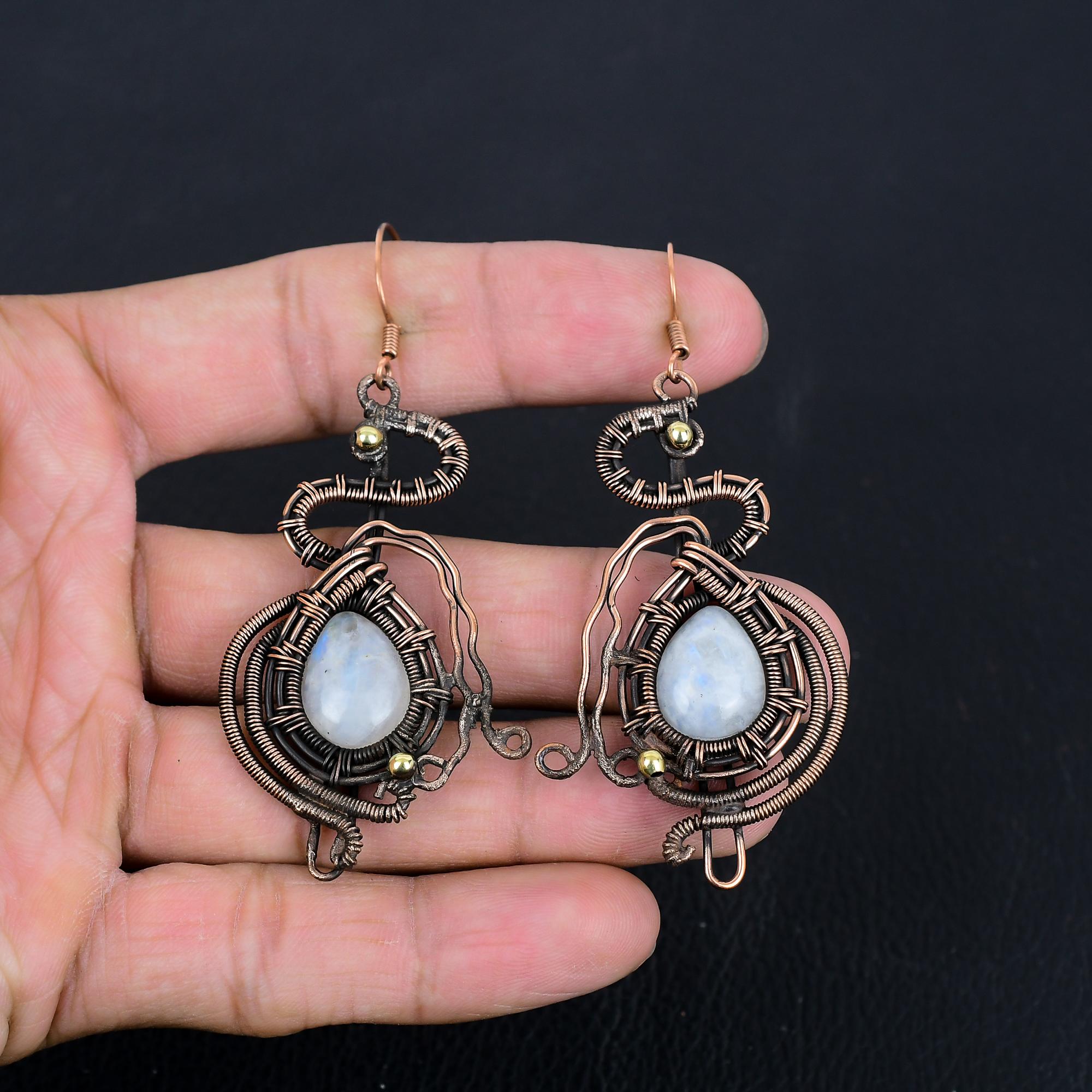 

Серьги из радужного лунного камня, ювелирные изделия из драгоценных камней, серьги, обернутые медной проволокой 999 пробы, красивые серьги ручной работы 3.07 Inches