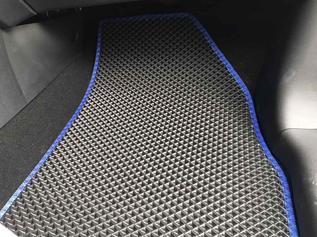 Коврики EVA (черные) для Cowin Showjet