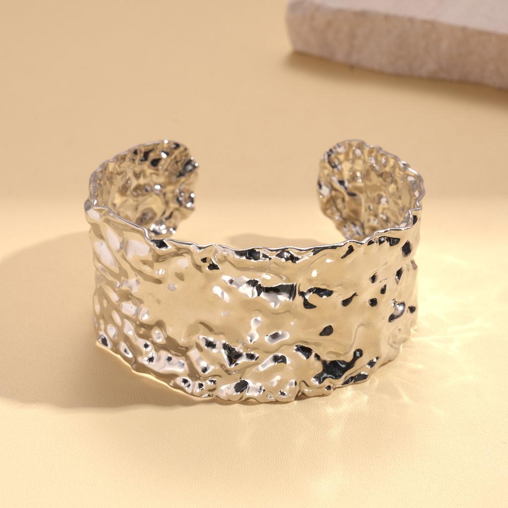 Cold wind metallic pleated flower opening bracelet a sexy bracelet