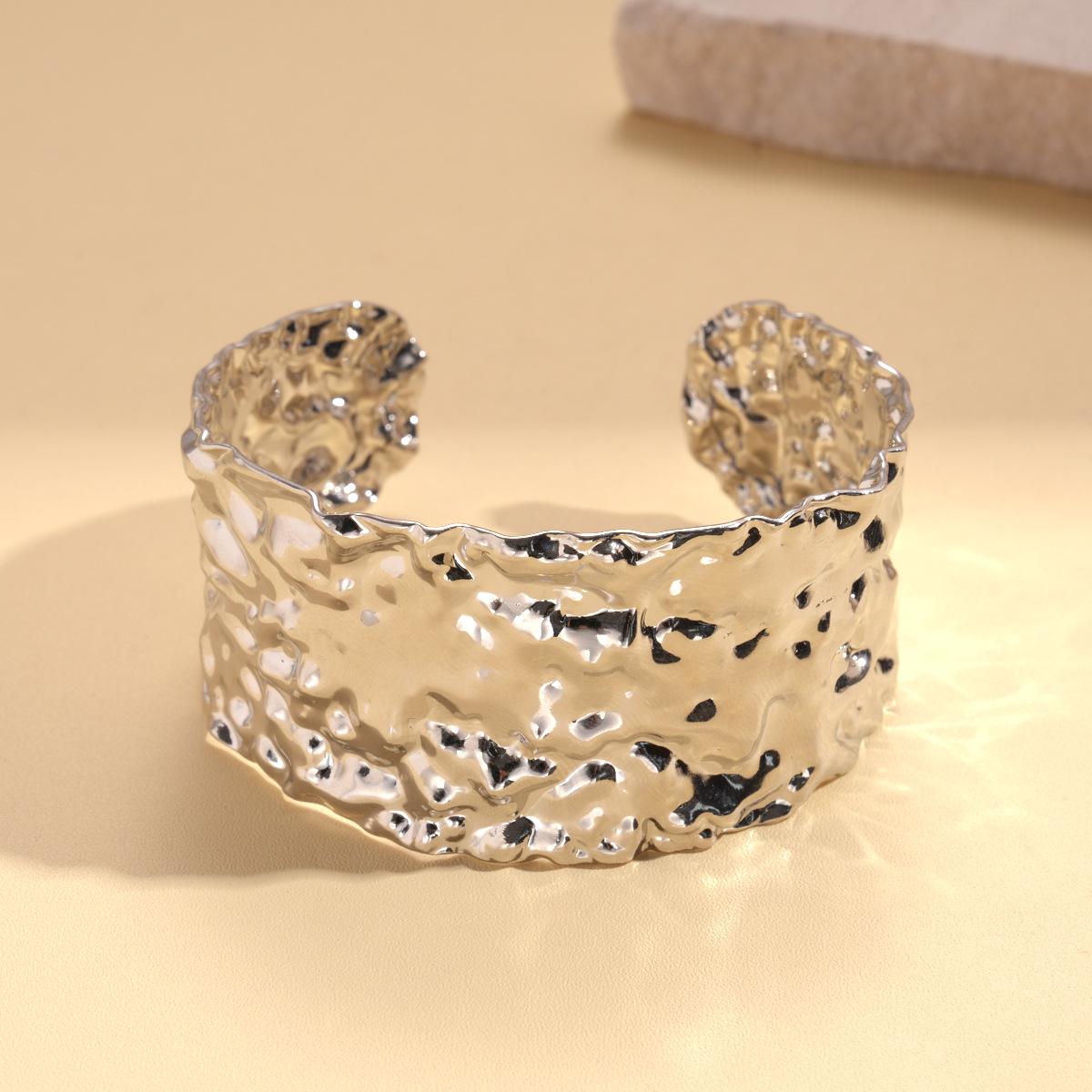 Cold wind metallic pleated flower opening bracelet a sexy bracelet