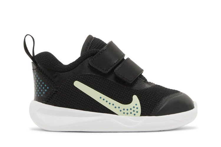 Nike Omni Multi-Court TD 'Black Barely Volt'