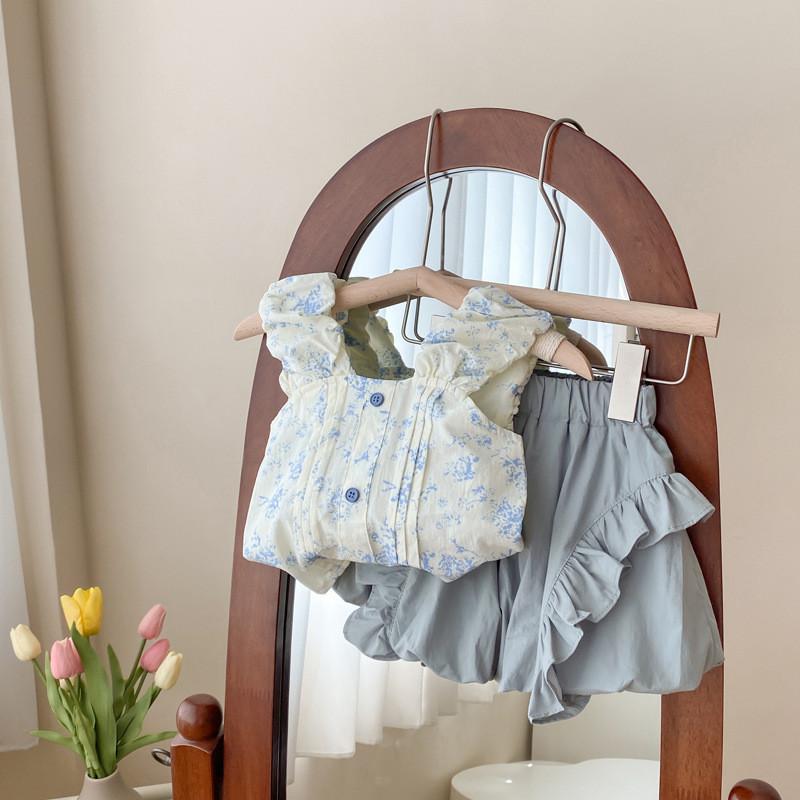 Cute Sweetheart Blue Floral Sleeveless Top And Short Pants Baby Girl Set