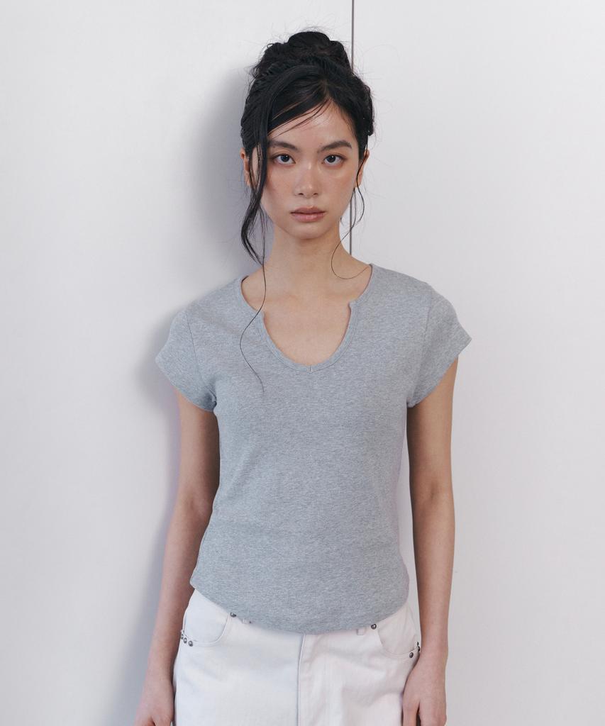 Kyuliti C 90S Line Slit Neck Half-Sleeve T-Shirt_Grey