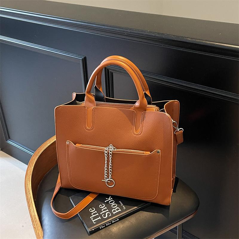 

New handbag going out commuting casual simple tote bag fashionable contrasting color large capacity messenger bag коричневый