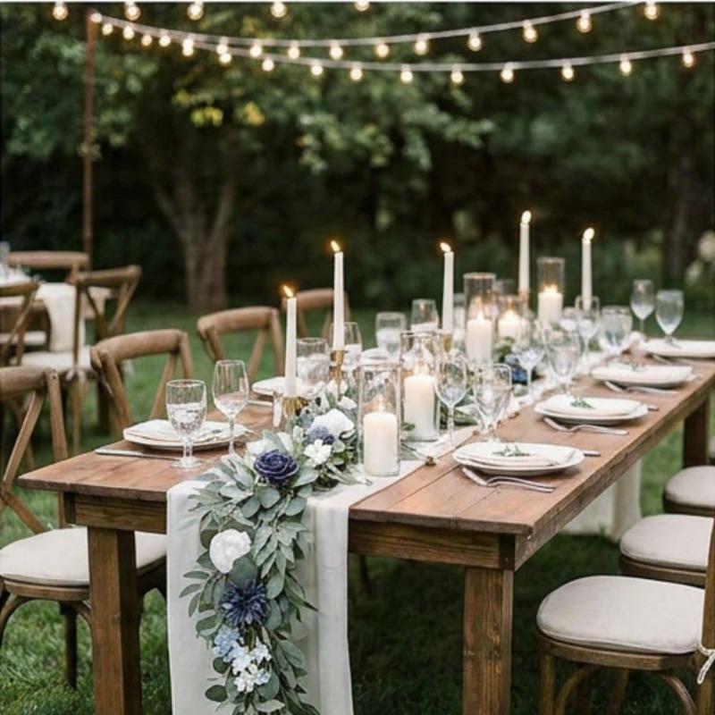 Artificial rose vines for Western-style wedding decorations, suitable for outdoor patios, holiday parties, and home décor.
