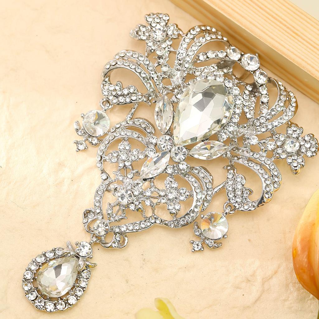 Crystal Pendant Brooch, Stylish and Exaggerated Corsage Accessory Pin, Court Brooch