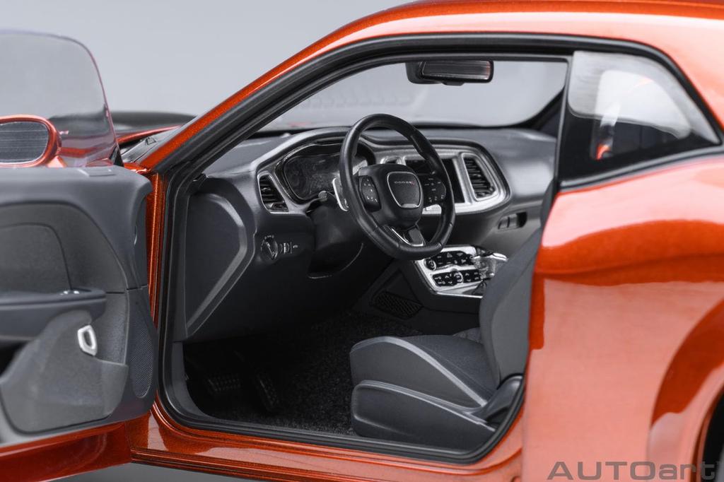 AUTOart קנה מידה דודג' צ'לנג'ר סקאט פאק מרכב רחב 2022 כתום סינמון מוצר מוגמר 1/18 R/T ידני/מטאלי