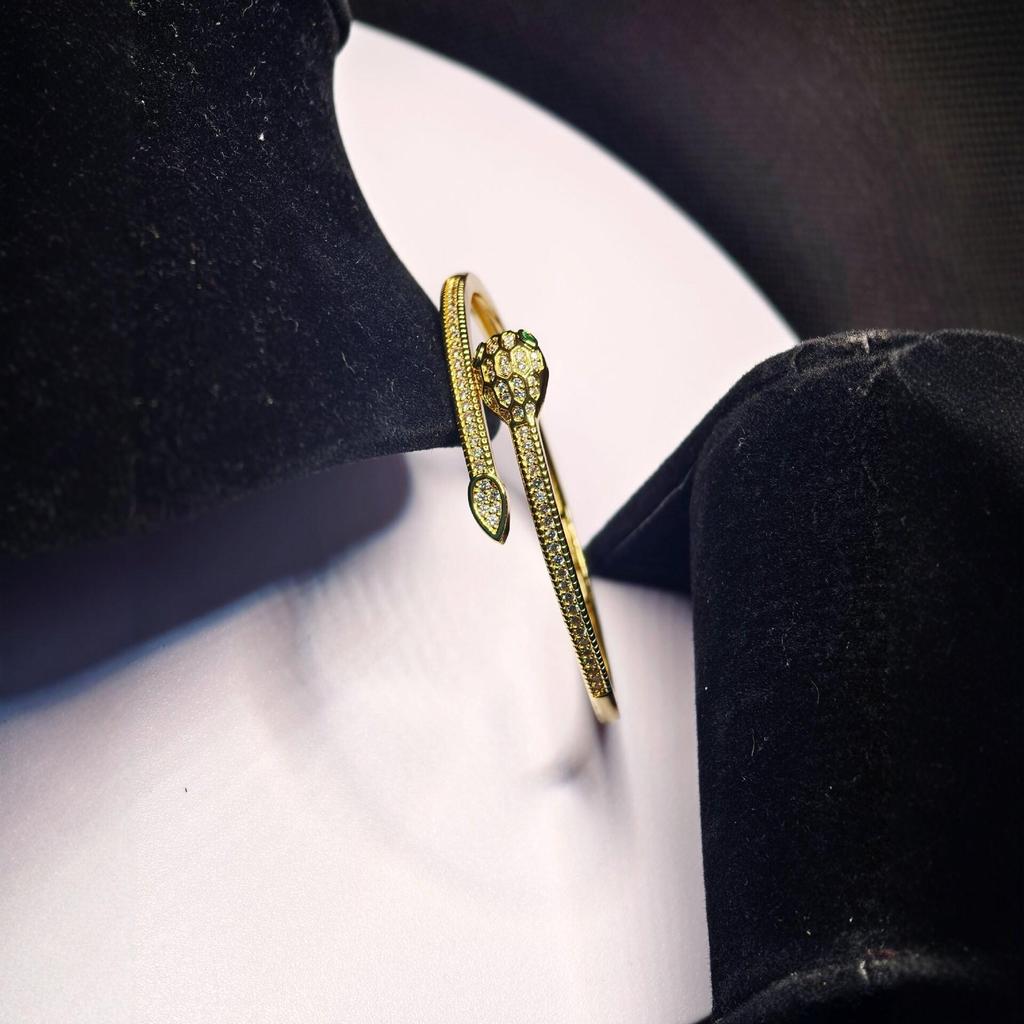 Luxurious European & American Style Zirconia Snake Bracelet - Elegant Open Cuff, Versatile High-End Fashion Accessory