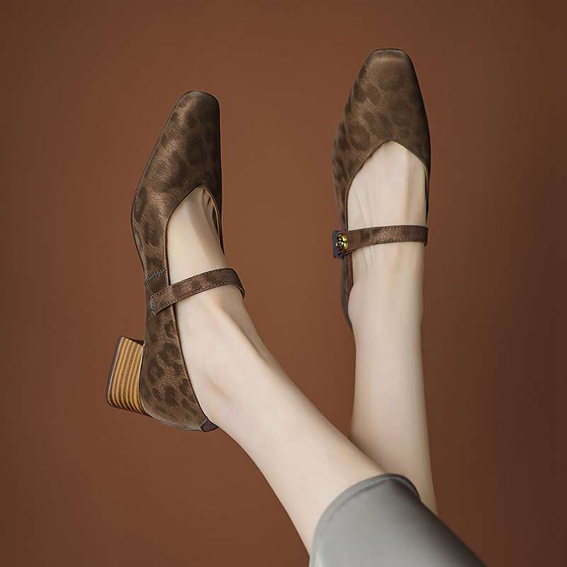 Krazing Pot Sheep Skin Summer Spring Autumn Med Heels Buckle Straps Women Leopard Patterns Square Toe Shallow Pumps