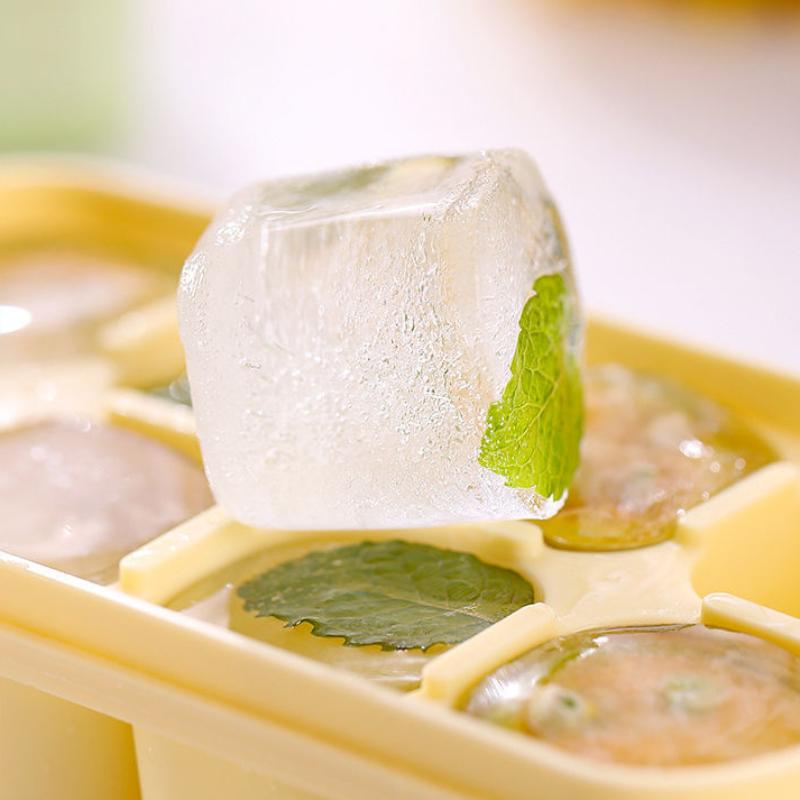 1PC 8 Grids Silicone Ice Cube Tray With Lid Reusable Ice Mold Kitchen Bar Tools Square Ice Cube Mould For Whisky Cold Drink