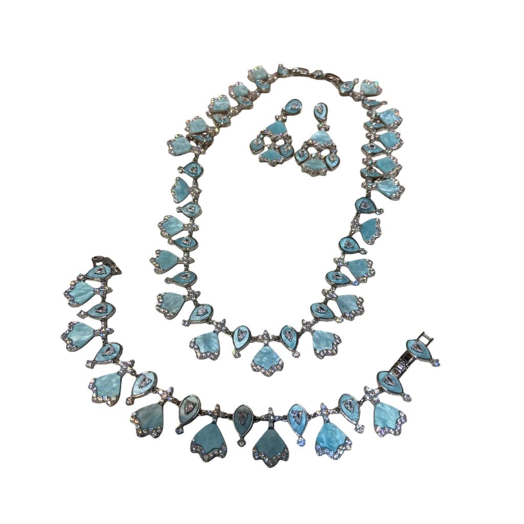 Light Luxury Special-Shaped Artificial Fritillary Fringed Earrings, Gold-Plated, New Chinese Niche High-End Cold Fairy Wind Necklace