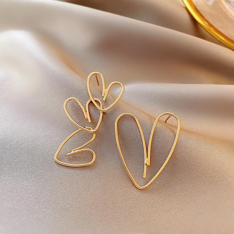 

Корейские асимметричные полые висячие серьги с черным сердцем для женщин, темпераментные преувеличенные серьги-капли, вечерние украшения