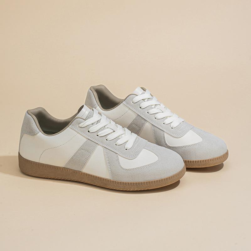 Dexun shoes women's spring and summer new breathable little white shoes women's Korean version versatile flat-bottomed sports and leisure board shoes