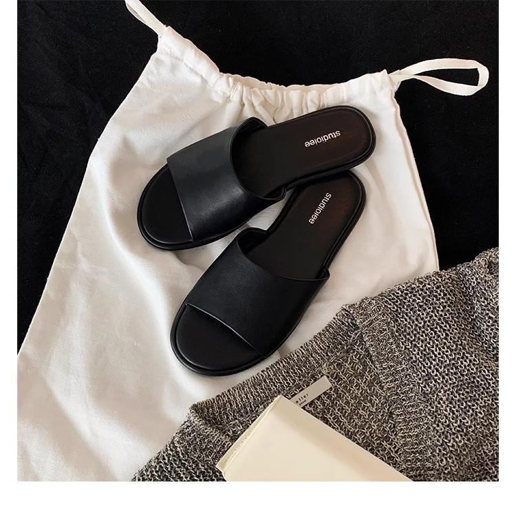 Grape Mother Same Style~ Comfortable Sheepskin Versatile Flat Bottom Row Style One Word Slippers Women's Wear 2025 Summer New