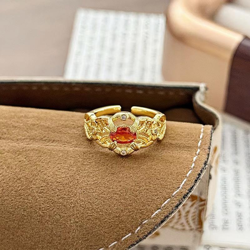 

Середньовічний Вінтажний Мереживний Червоний Циркон Перстень-Перо Жіночий Нішевий Висококласний Легкий Люкс Перстень на Вказівний Палець Adjustable opening