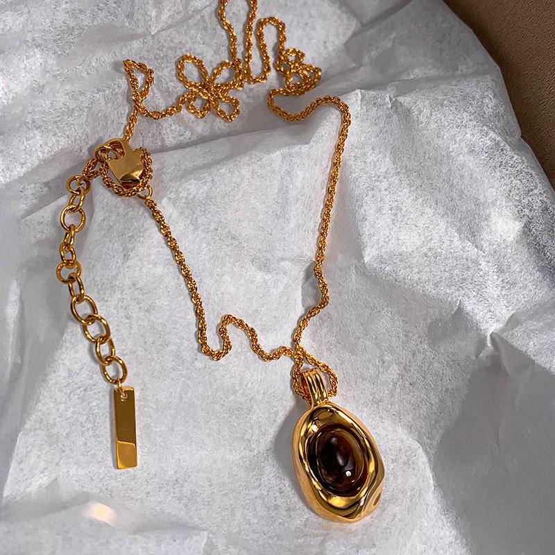 18k vergoldete Tigerauge Perlenanhänger Halskette - Retro Schlüsselbeinkette für Herbst/Winter.