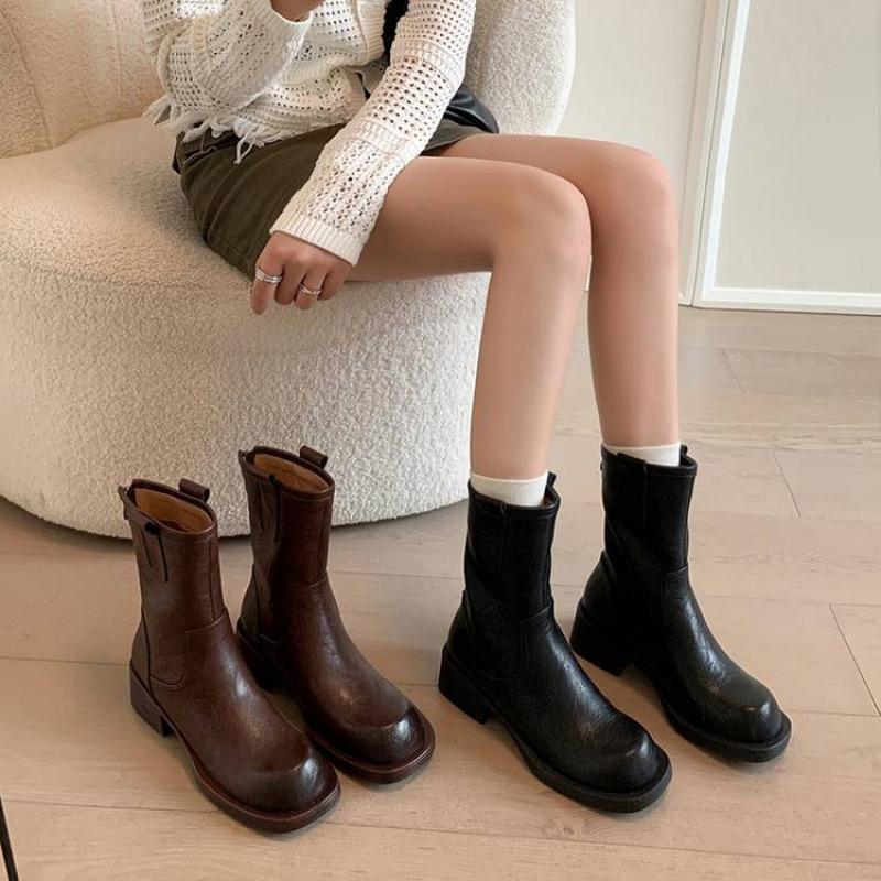 Autumn and winter versatile leather large size women's boots solid color medium heel round head new cowhide knight boots new medium boots women