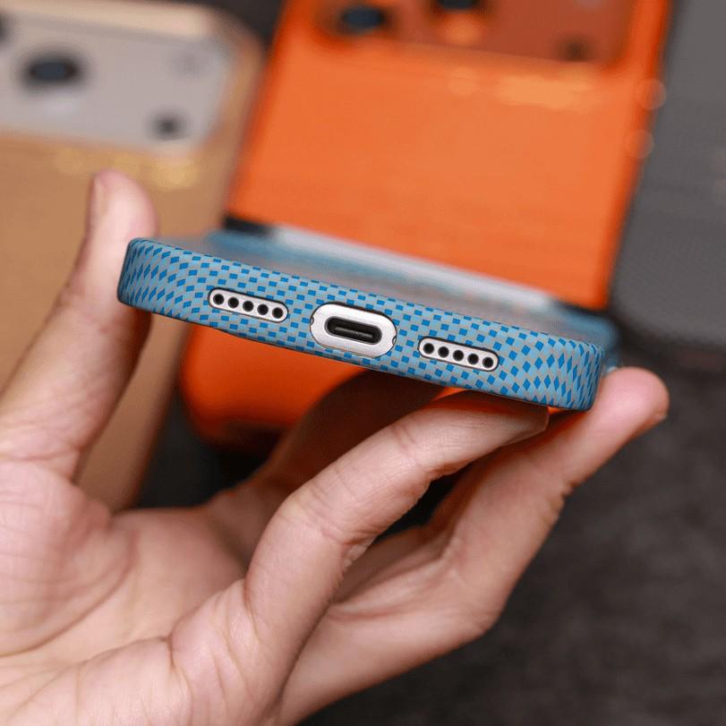 iPhone 17 Pro Max Luminous Wave Kevlar Magnetic Case with Apple 16 Skin-Feel & Drop-Proof Protection