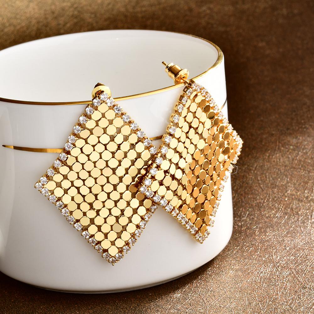 European Luxury Rhombus Metal Sequin Stud Earrings Zircon Edged Geometric Statement Jewelry for Women