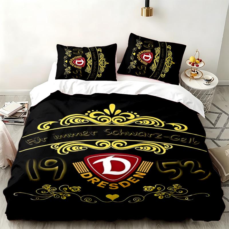 Dynamo Dresden 3pc set Perfect for bedroom use Comfortable bedding set includes a duvet cover and two pillowcases Ideal birthday or Christmas gift