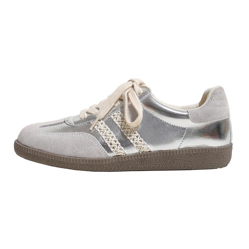 Spot little white shoes women's retro lace 2025 new spring leisure sports color matching soft sole silver German training shoes women