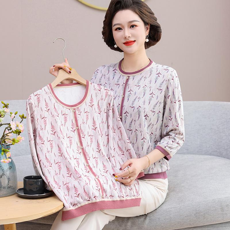 Elegant Ice Silk T-Shirt: Spring/Summer Loose-Fit for Middle-Aged Women - 3/4 Sleeves, Age-Reducing Design