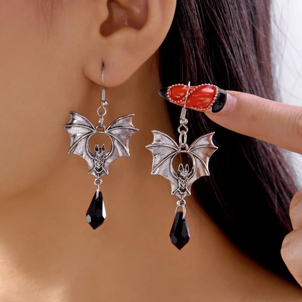 Classic Gothic Vampire Bat Earrings for Women Man Vintage Black Water Drops Crystal Bat Pendant Earrings Jewelry Accessories