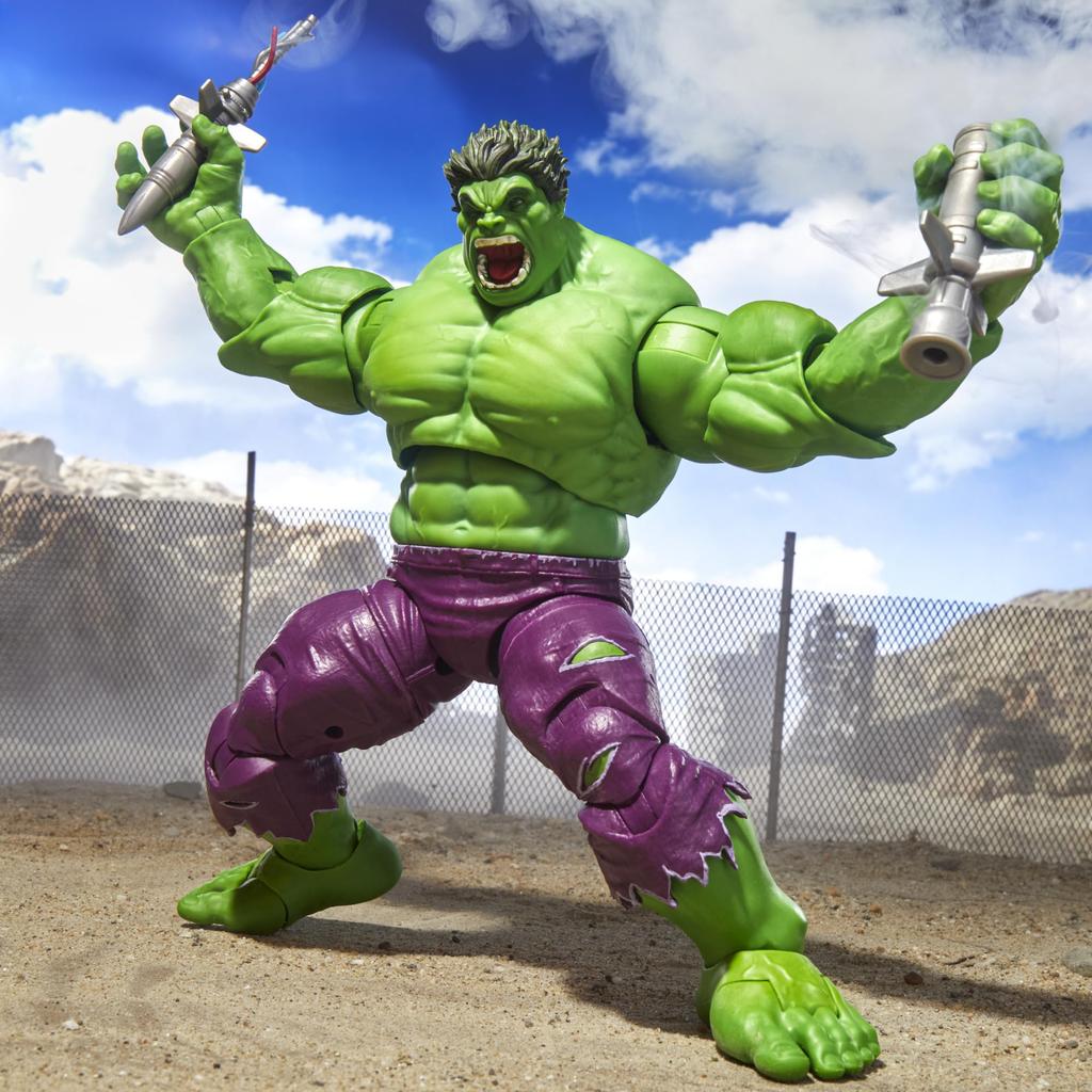 Hasbro Marvel Legends Maximum Series Deluxe Hulk Comics Collectible Action Figure with Incredible Articulation and Amazing Accessories Authentic Hulk,