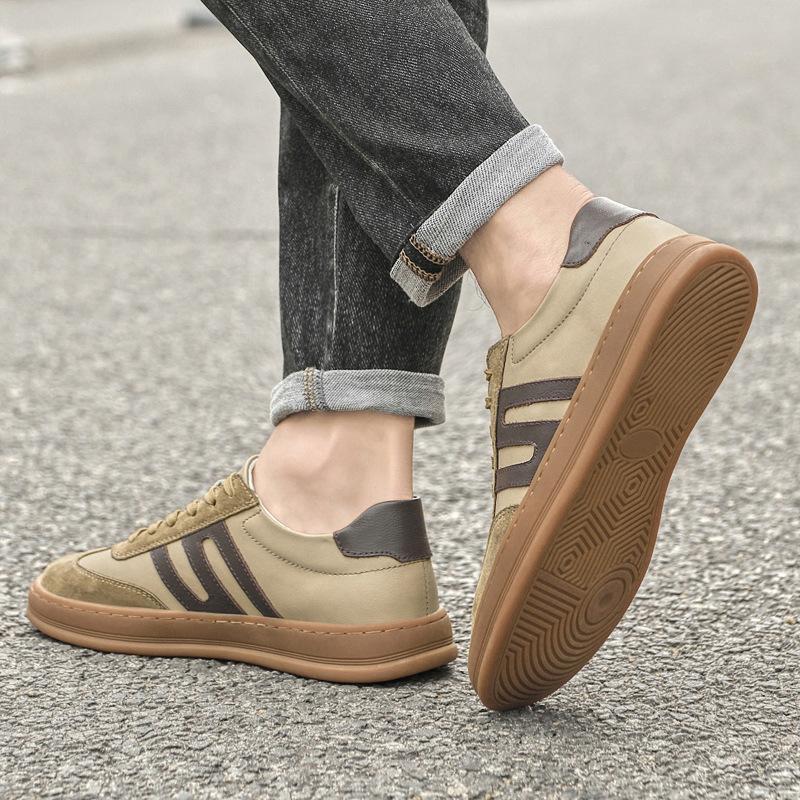 New Shoes for Men Genuine Leather Casual Shoes Fashion Striped Flat Skateboard Shoes Youth Trend Lace-up Sneaker
