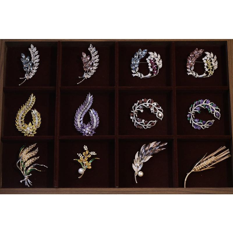Bo Xin Yun Crystal Pearl Wheat Ear Brooch - Elegant Lapel Pin for Suits
