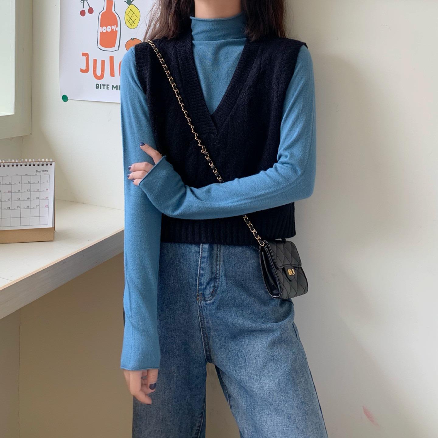 Early autumn new Korean sweater women s vest with sleeveless small foreign style short knitted V-neck vest one size fits all