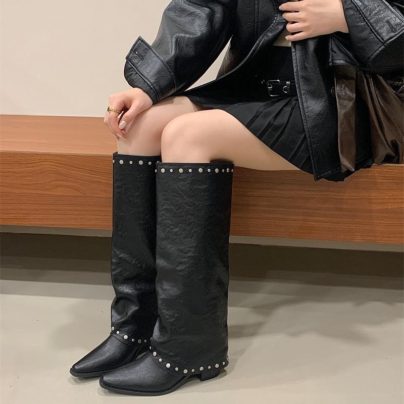 Neue koreanische Version Hosenstiefel Damen Retro Maillard spitz zulaufende Ritter Spice Girl dicksohlige Nietenstiefel Damen