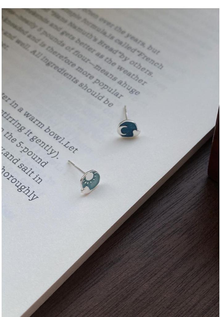 S999 Sterling Silver Asymmetrical Sun Moon Star Stud Earrings with Enamel Design for Women
