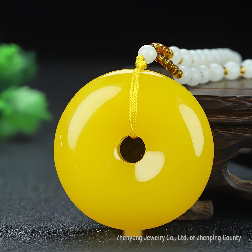 Live Beeswax Water Drop Pendant Necklace - Natural Chicken-Fat Yellow Peace Buckle (Ping an Kou) Unisex Sweater Chain. жёлтый
