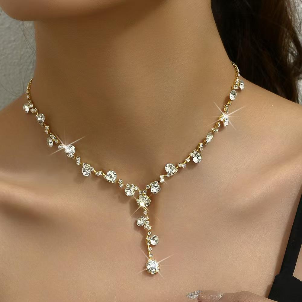 Luxury Bridal Jewelry Set: Sparkling Diamond Necklace, Earrings, and Bracelet - European and American Style