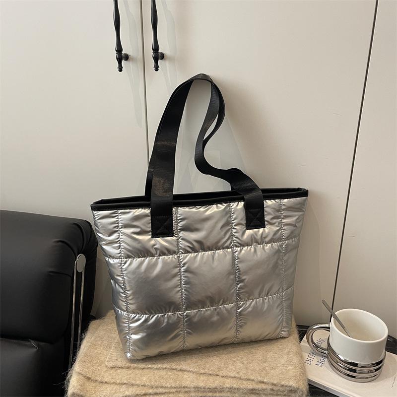 Vintage Solid Color Women Shoulder Bags Large Capacity Portable Ladies Casual Tote Bag Simple Quilted Design Female Handbags