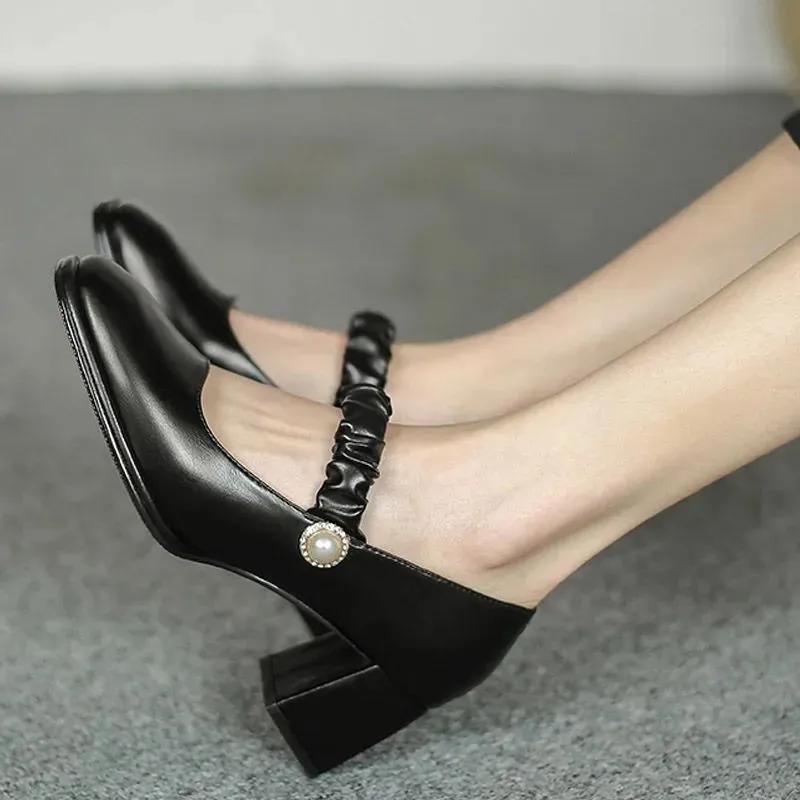 

Мода 2024 Новая весна-лето Французский стиль Женская одинарная обувь Винтажная Мягкая подошва Жемчуг Высокий каблук Универсальная Теплая Мэри Флэтс 35 чёрный