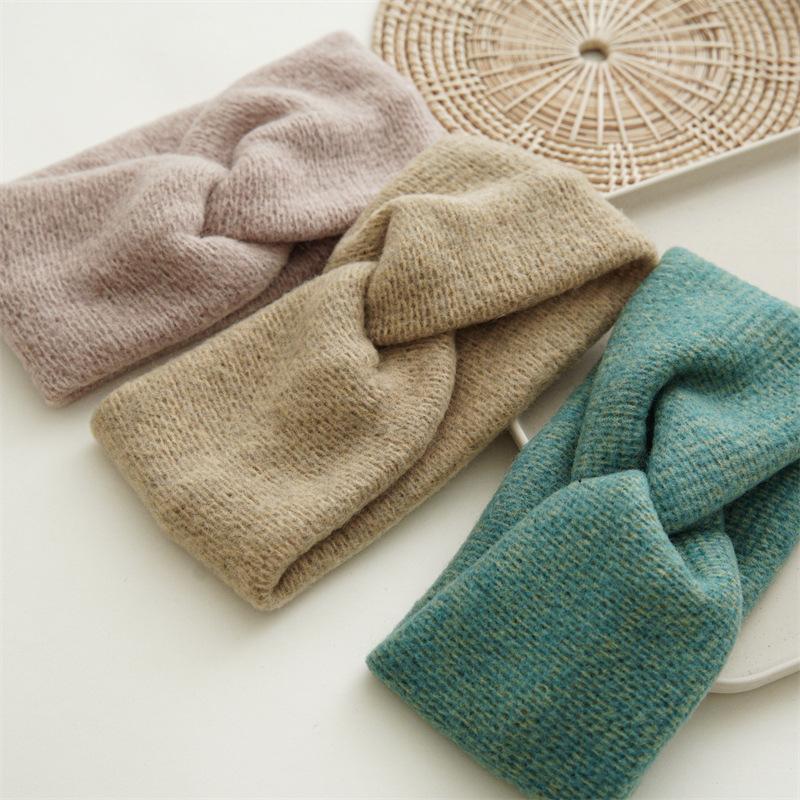 Korean-style hair accessory, vintage chic autumn and winter knitted cross headband, simple Mori girl versatile headband