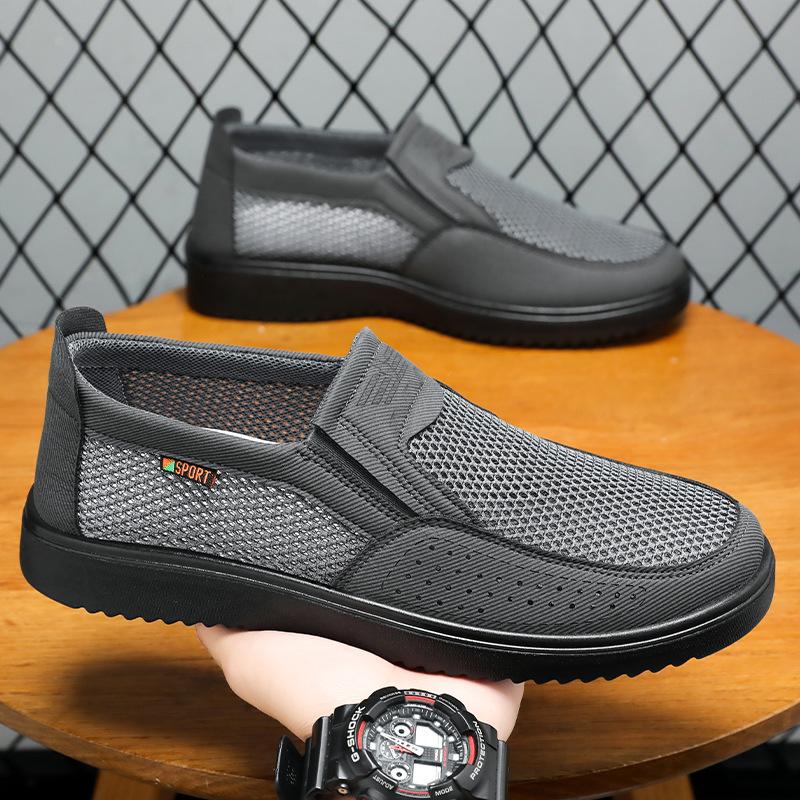 Plus Size Men's Breathable Mesh Slip-On Casual Shoes
