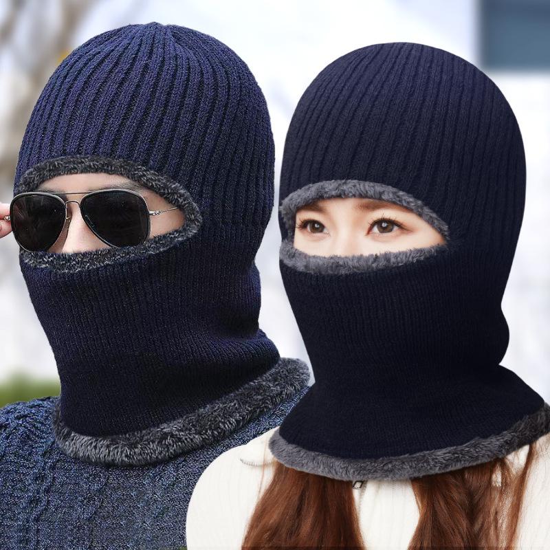 

Толстая шерстяная шапка со встроенной маской, бархатный шарф и перчатки - универсальный набор для улицы One Size