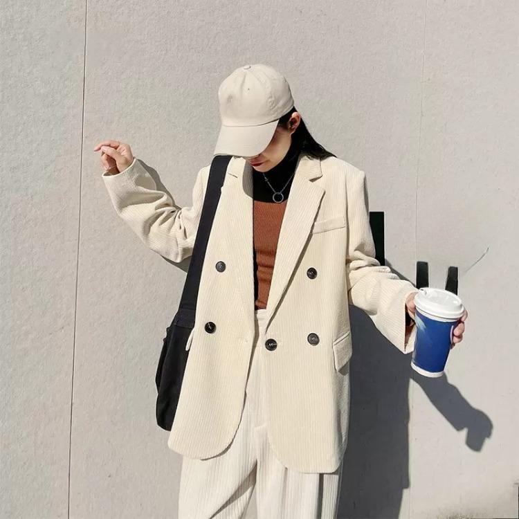 

Винтажный и повседневный фиолетовый вельветовый пиджак женский осенний свободный повседневный пиджак с улучшенной текстурой XXXL бежевый