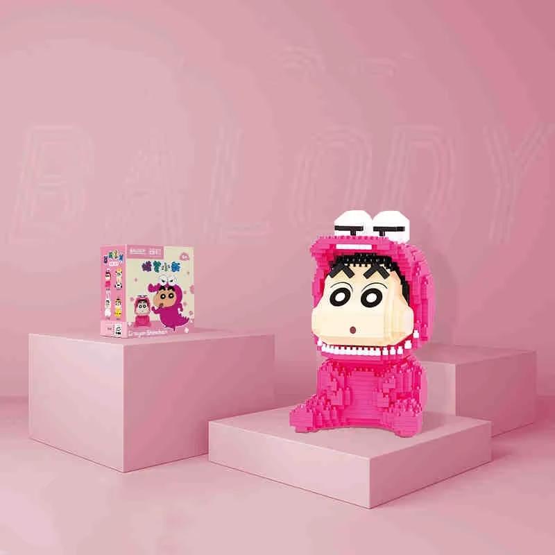 TOYLINX Crayon Shin-chan Doll Mini Building Blocks 958PCS Model Simple Assembly To Send Children and Adolescents Toys Christmas