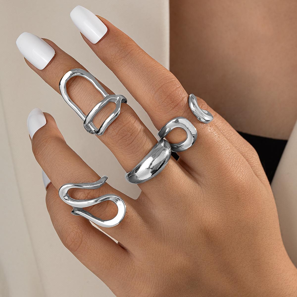 

4-piece punk style geometric metal line smooth opening women s ring set with versatile temperament