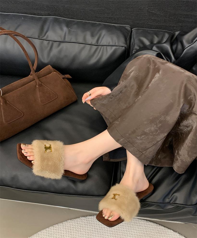 

Square head thick bottom one-character slippers women s 2025 autumn and winter new Korean version fashion versatile outer slippers 39 абрикосовый