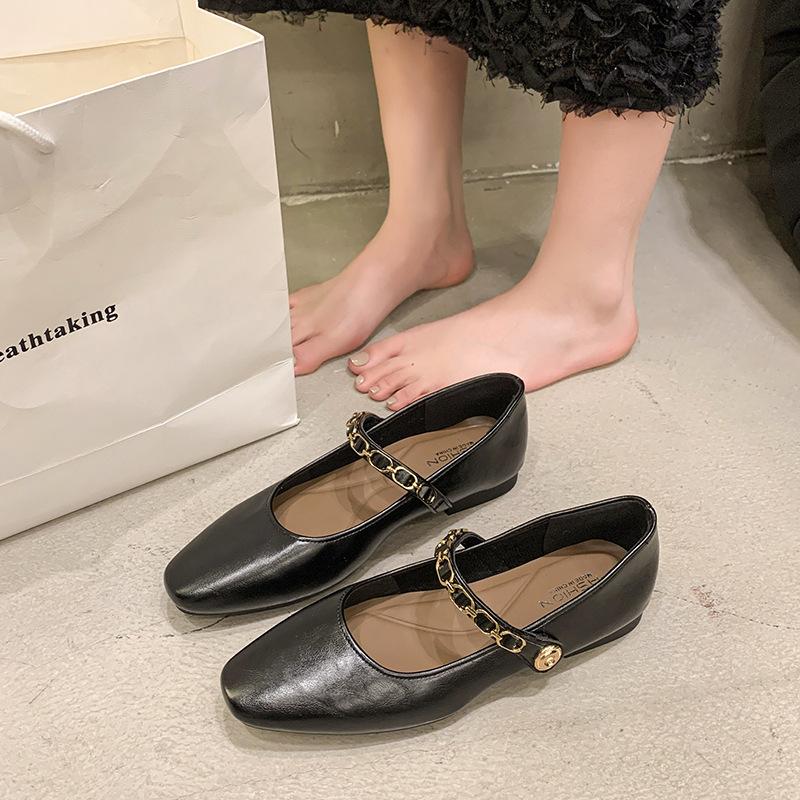

French retro chain Mary Jane shoes women s 2025 spring new temperament shallow mouth square head word with flat sole shoes 40 чёрный