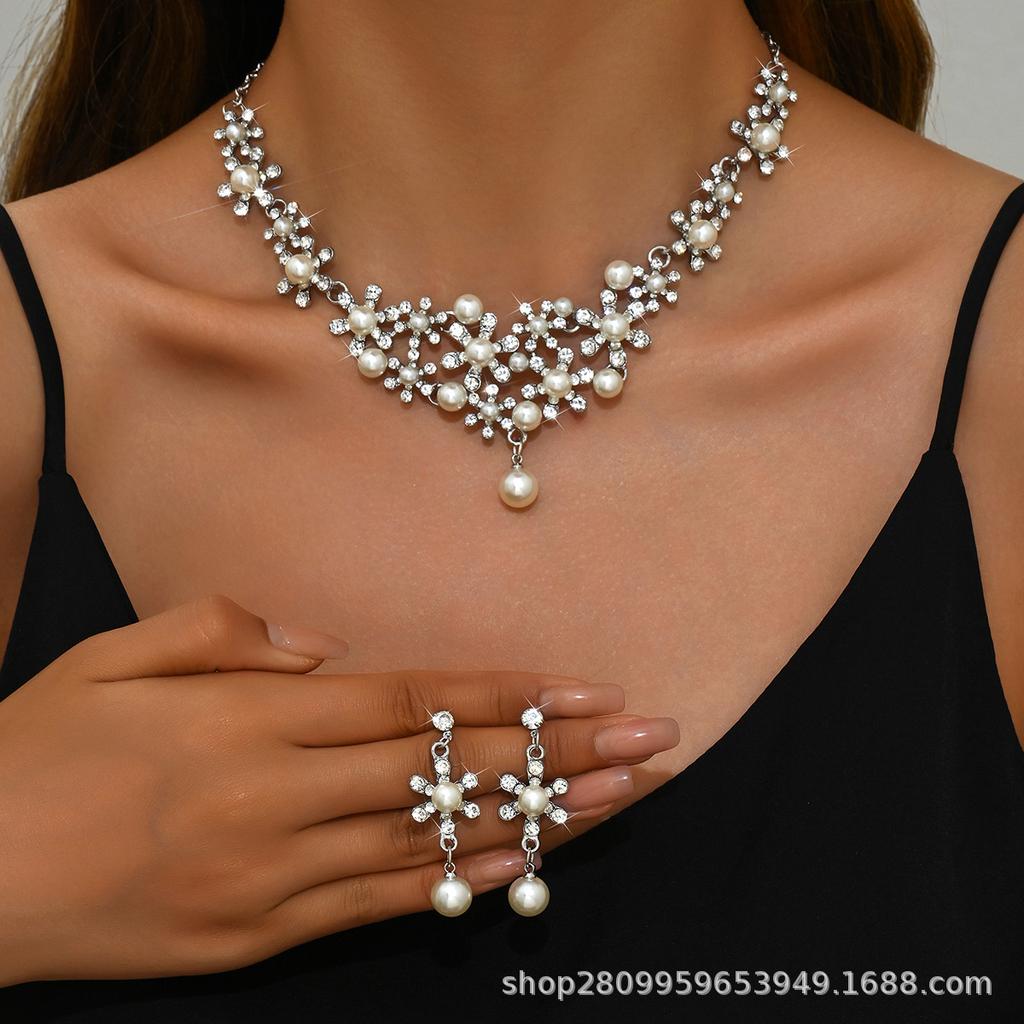 Dress Jewelry Direct Sales Necklace Earrings Two-piece Set Flower Bride Retro High-end Design Set
