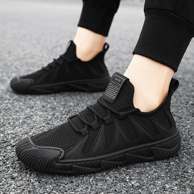 Letnie oddychające codzienne buty sportowe męskie outdoorowe lekkie komfortowe buty do biegania nowe sznurowane modne wszechstronne buty do chodzenia