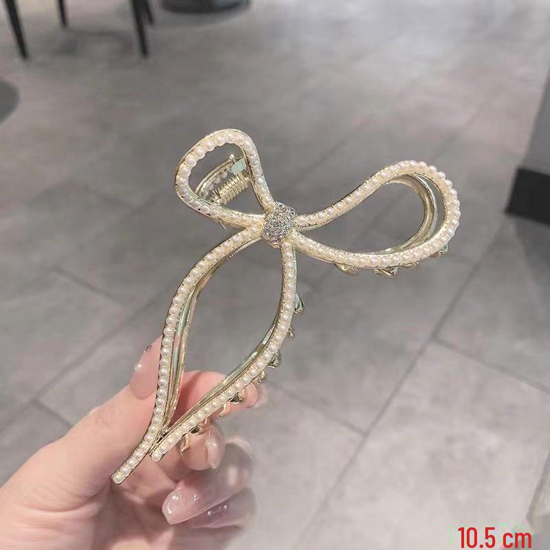 Shark Clip 2022: Fashionable Butterfly Hair Claw, Elegant Large Floral Design for Ponytail and Back of Head Styling